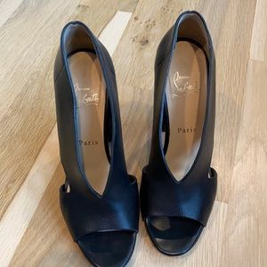 Louboutin black heel